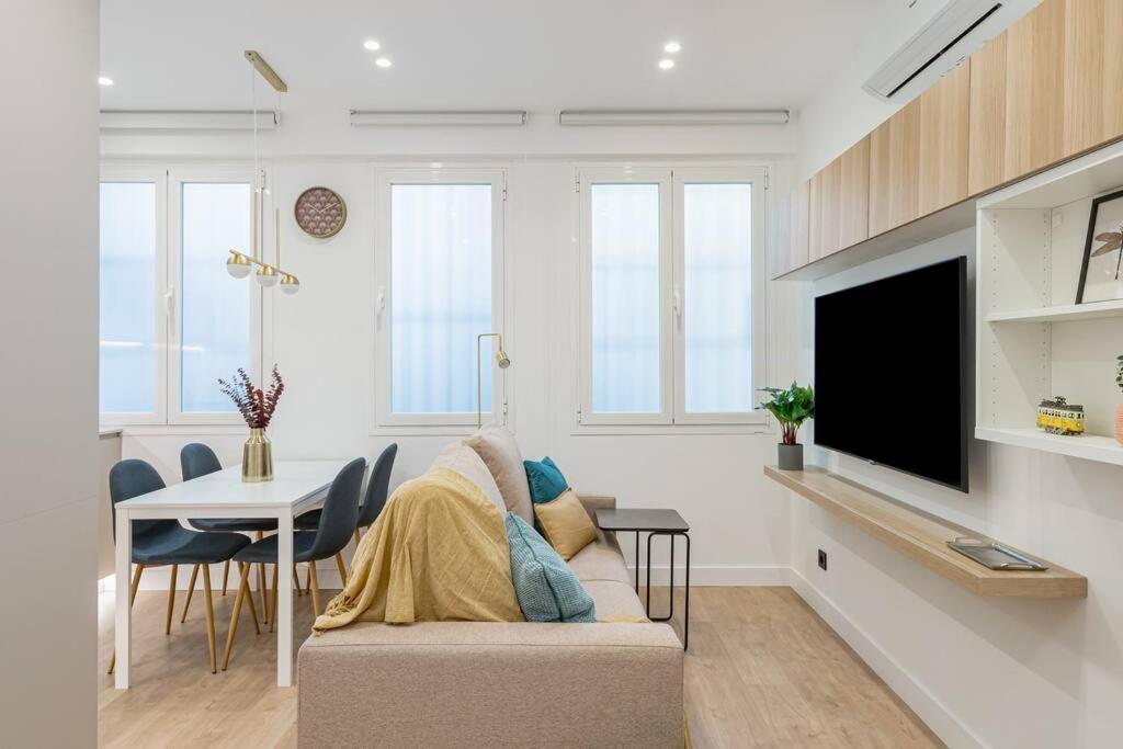 Lalatina I Calle Costanilla San Pedro 1Br 1Bh マドリード エクステリア 写真