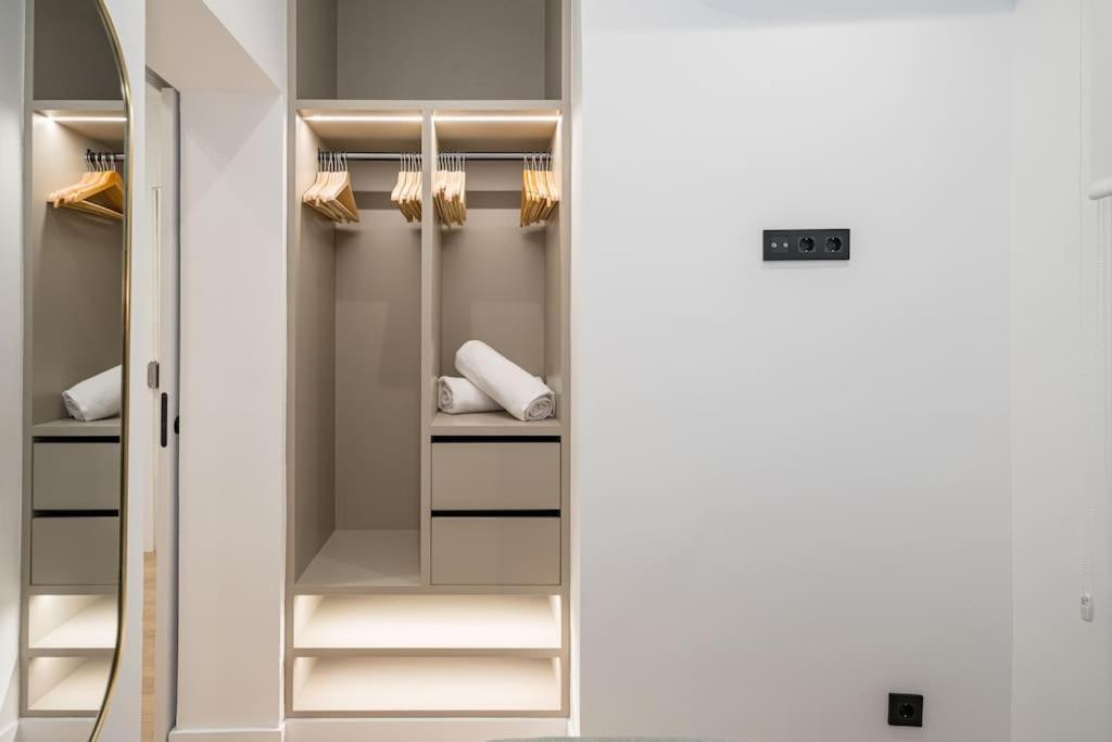 Lalatina I Calle Costanilla San Pedro 1Br 1Bh マドリード エクステリア 写真